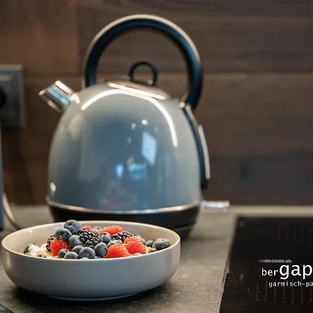 Bergalpine Appartement *