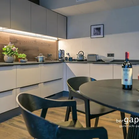 Bergalpine Appartement